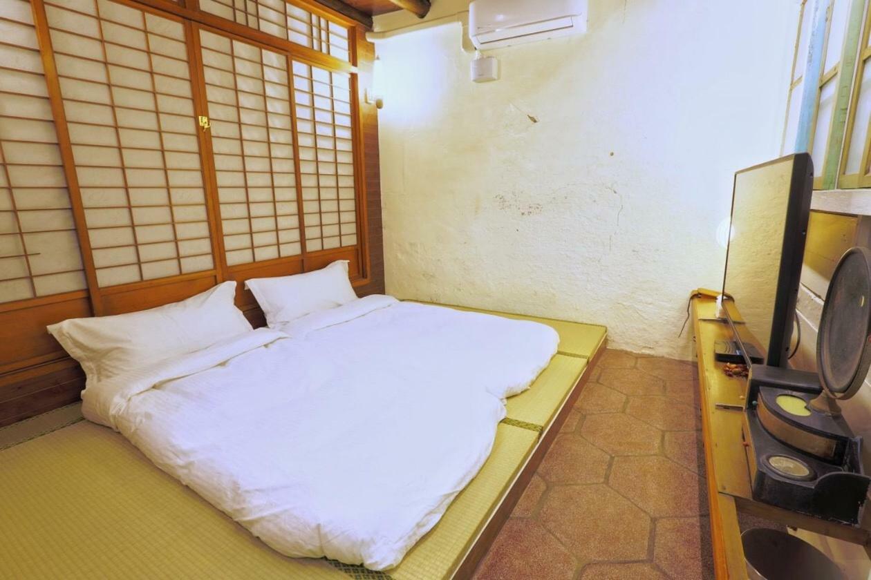 台南赤崁月樓tainan Moon House Inn Luaran gambar